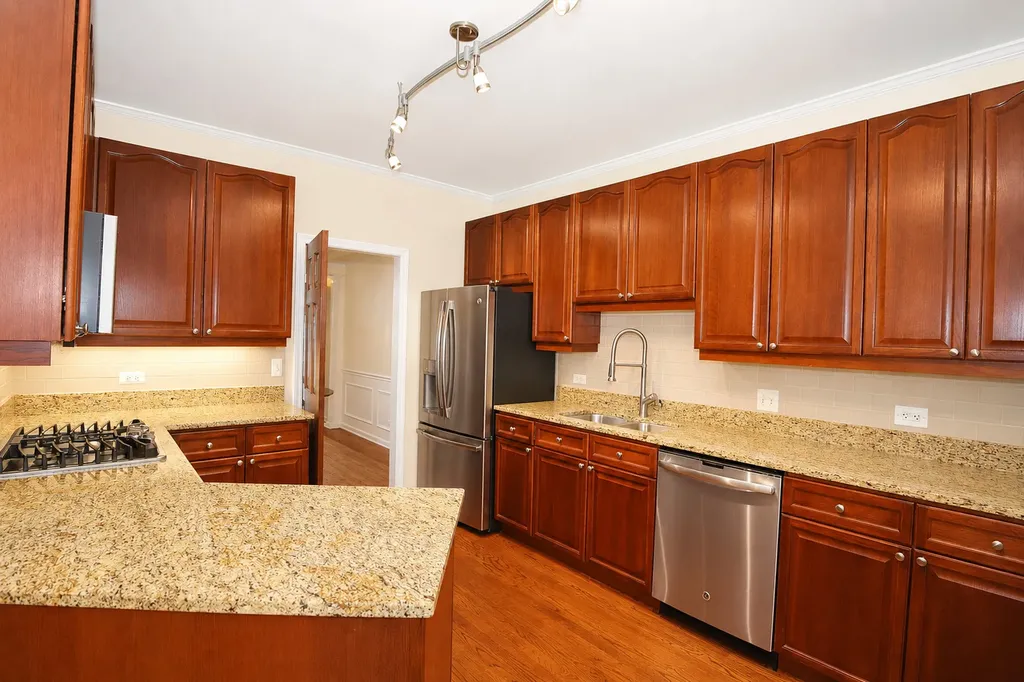 2S729 Parkview Drive Glen Ellyn IL 60137