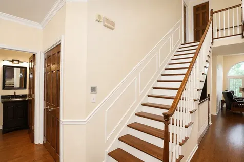 2S729 Parkview Drive Glen Ellyn IL 60137