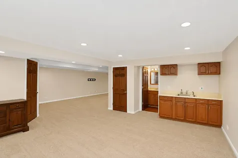 2S729 Parkview Drive Glen Ellyn IL 60137