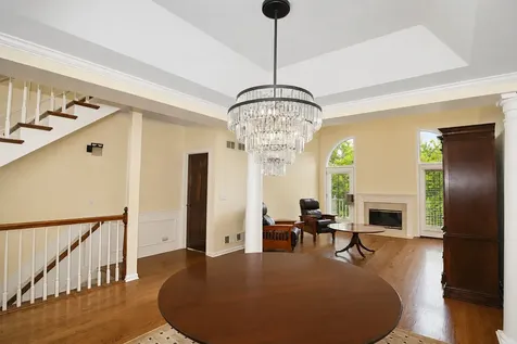 2S729 Parkview Drive Glen Ellyn IL 60137