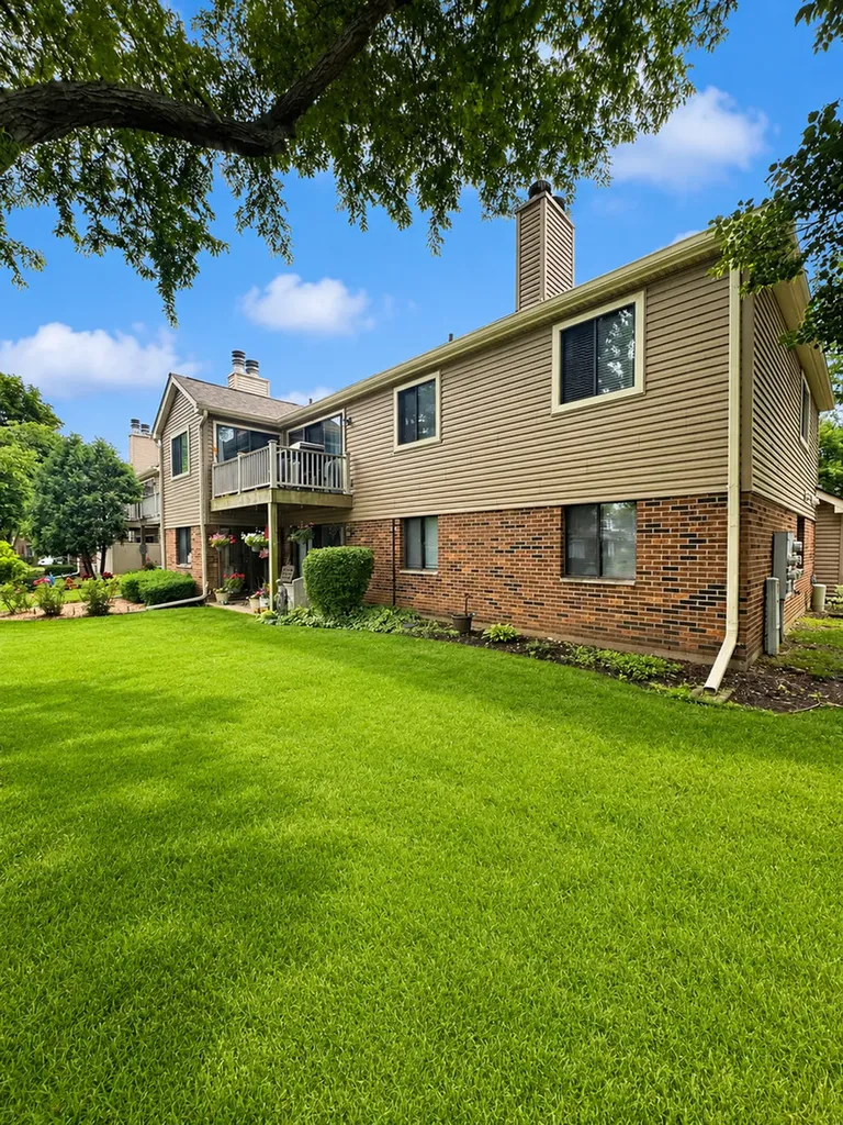 0N069 Windermere Road Winfield IL 60190