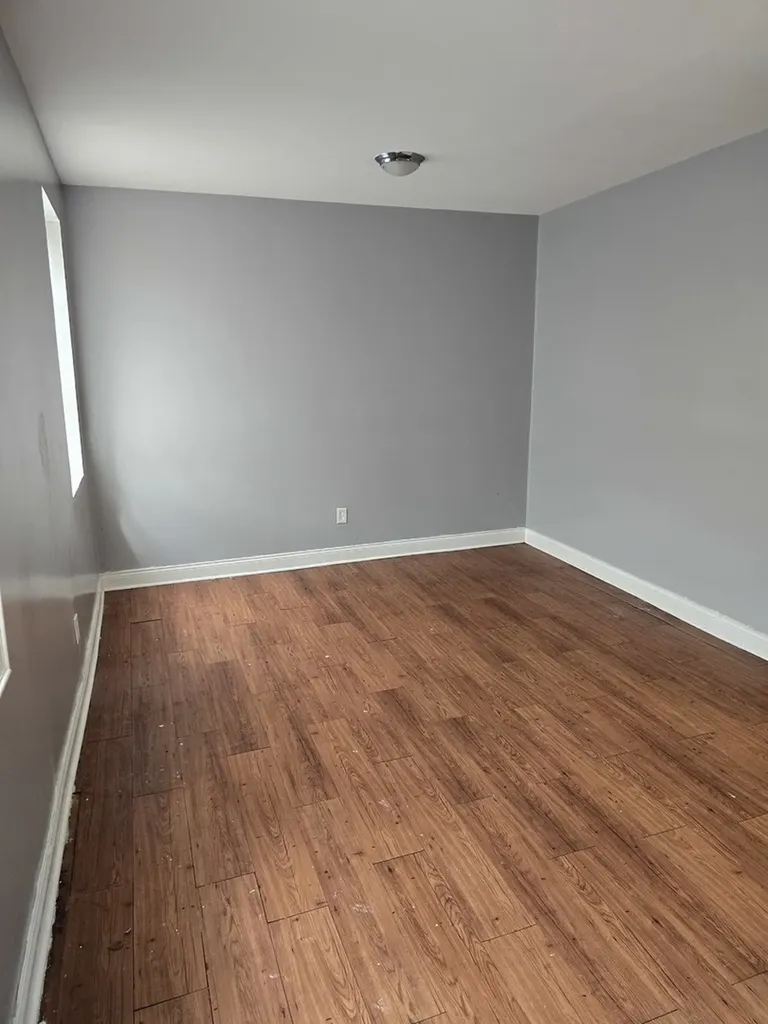 5621 South Green Street Chicago IL 60621