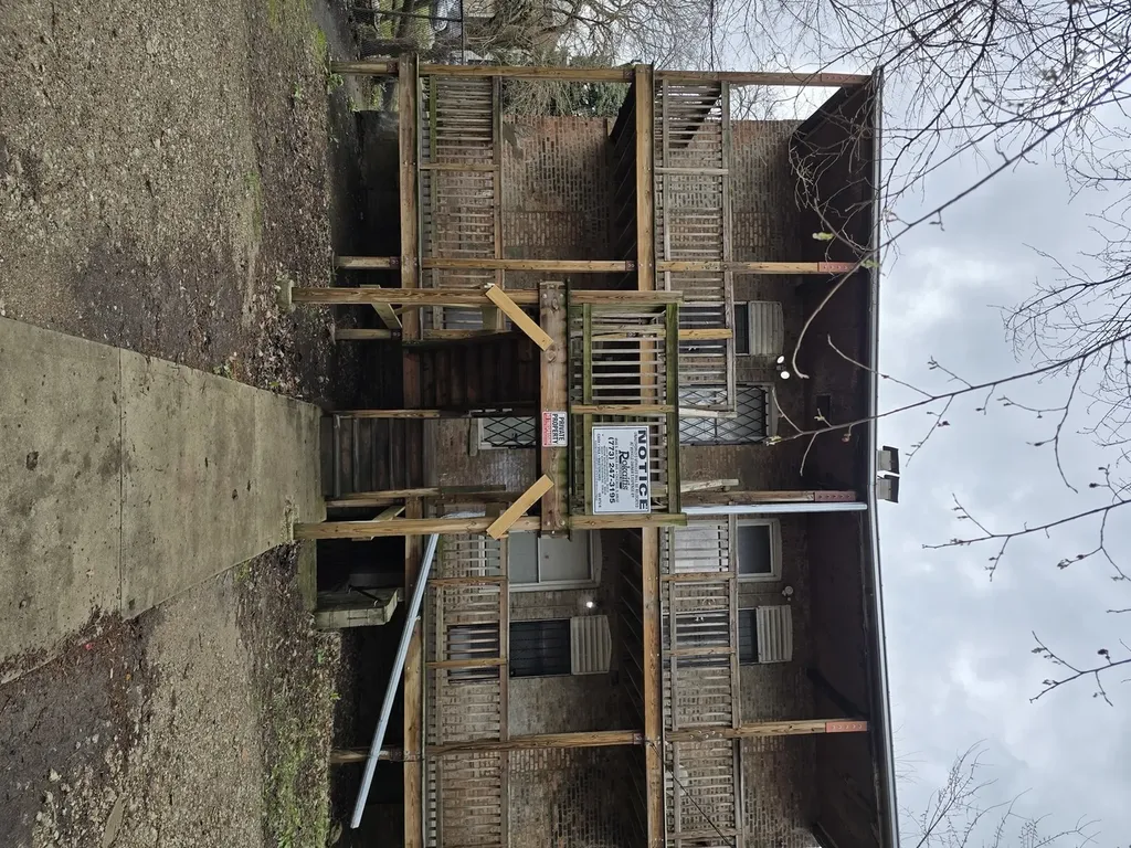 5621 South Green Street Chicago IL 60621