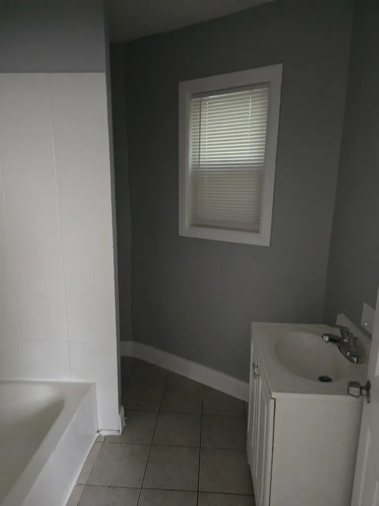 5621 South Green Street Chicago IL 60621