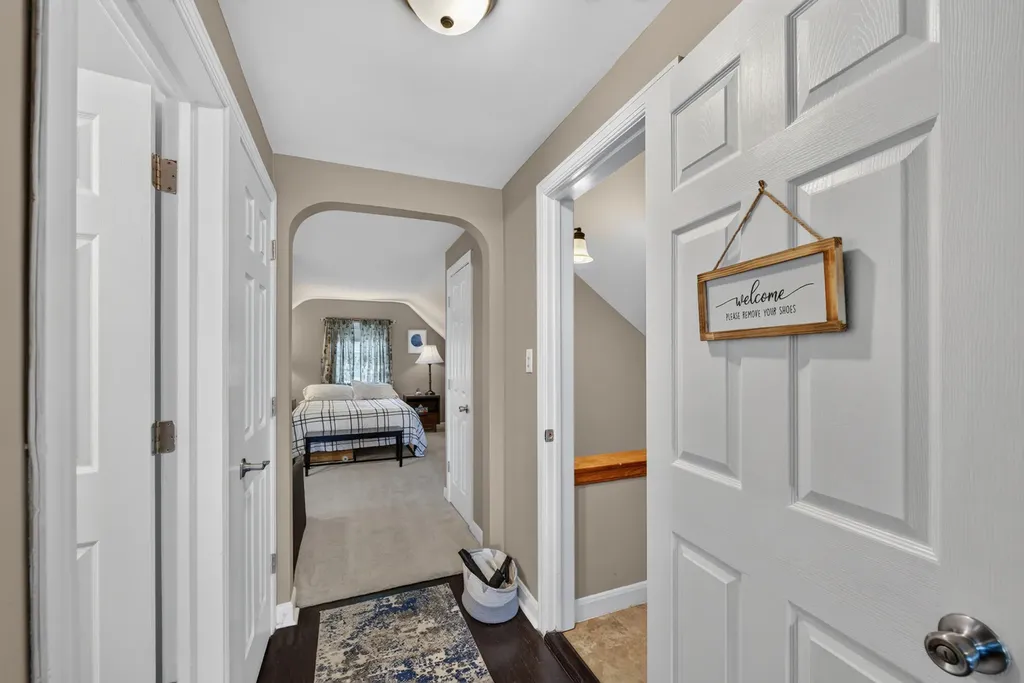5349 North Neenah Avenue Chicago IL 60656