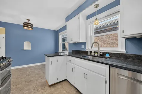 5349 North Neenah Avenue Chicago IL 60656