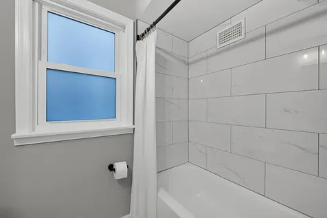 5349 North Neenah Avenue Chicago IL 60656