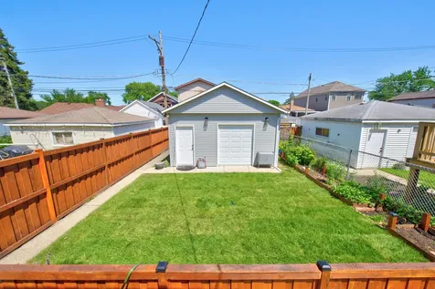 5349 North Neenah Avenue Chicago IL 60656