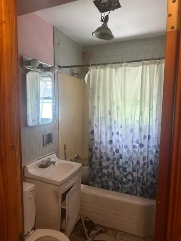 307 South Peck Street Gardner IL 60424