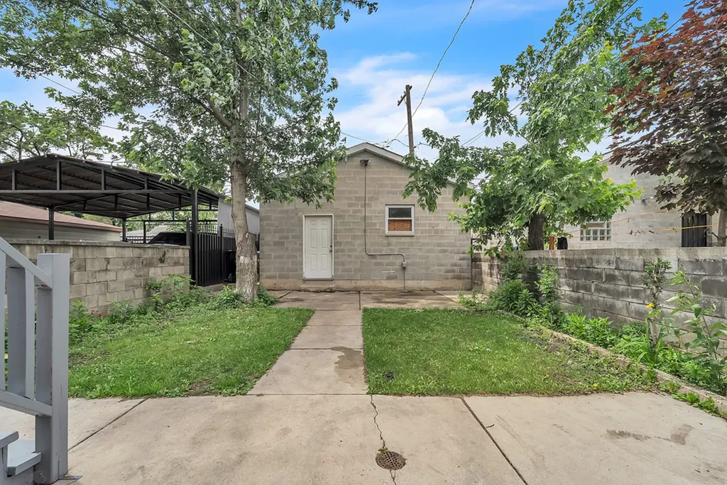 2220 South Saint Louis Avenue Chicago IL 60623