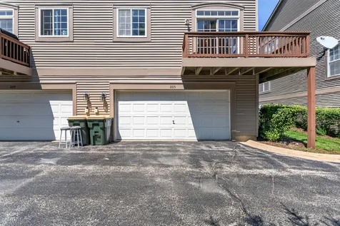 205 Station Park Circle Grayslake IL 60030