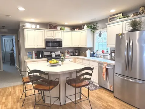 23021 South Pinehurst Drive Frankfort IL 60423