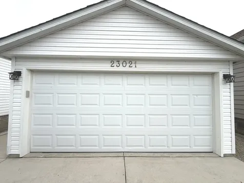 23021 South Pinehurst Drive Frankfort IL 60423