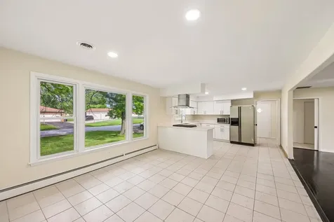 15725 New England Avenue Tinley Park IL 60477