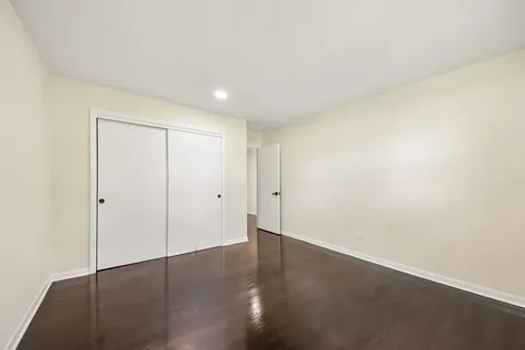 15725 New England Avenue Tinley Park IL 60477