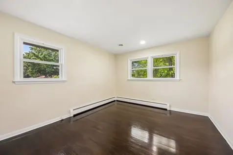 15725 New England Avenue Tinley Park IL 60477