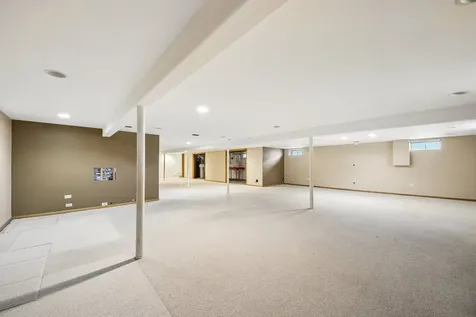 15725 New England Avenue Tinley Park IL 60477