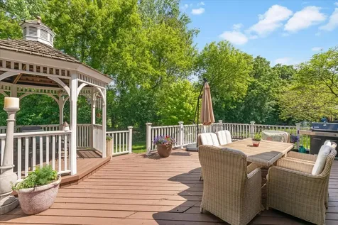 305 Morgan Lane Fox River Grove IL 60021