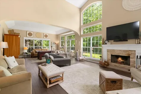 305 Morgan Lane Fox River Grove IL 60021