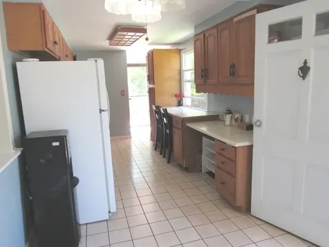 421 Hoover Drive Carpentersville IL 60110