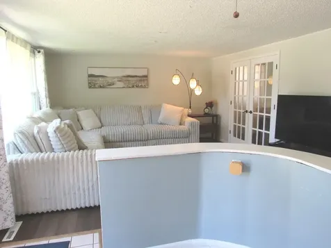 421 Hoover Drive Carpentersville IL 60110