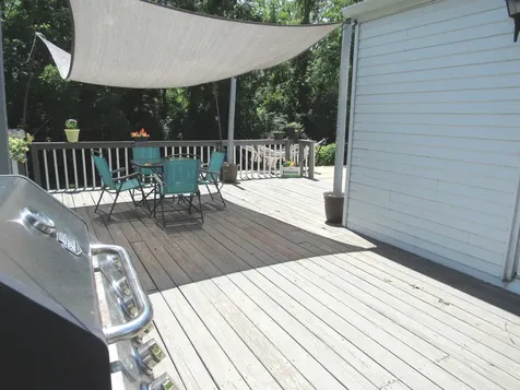 421 Hoover Drive Carpentersville IL 60110