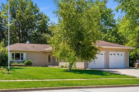1644 Bayberry Lane Sycamore IL 60178