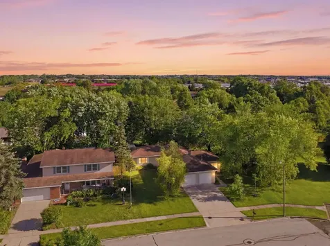 1644 Bayberry Lane Sycamore IL 60178