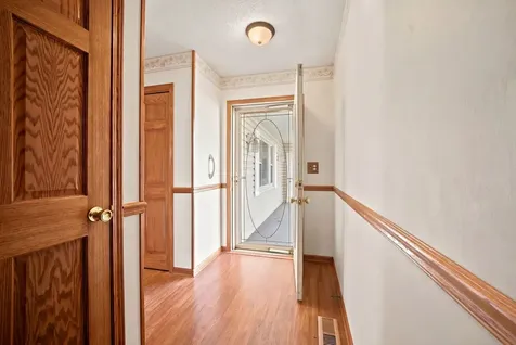 1644 Bayberry Lane Sycamore IL 60178