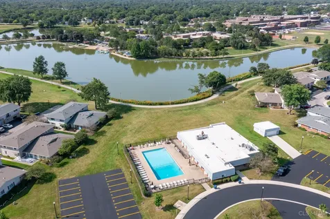 220 Sagamore Court Schaumburg IL 60194
