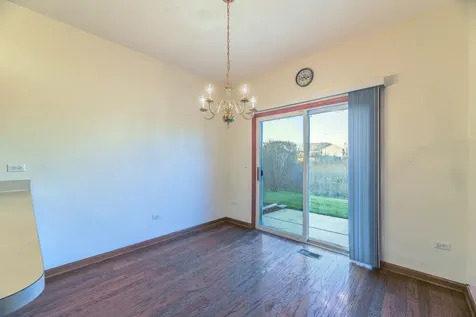 1623 South Candlestick Way Waukegan IL 60085