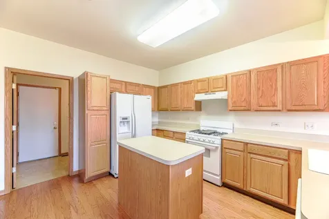 1623 South Candlestick Way Waukegan IL 60085