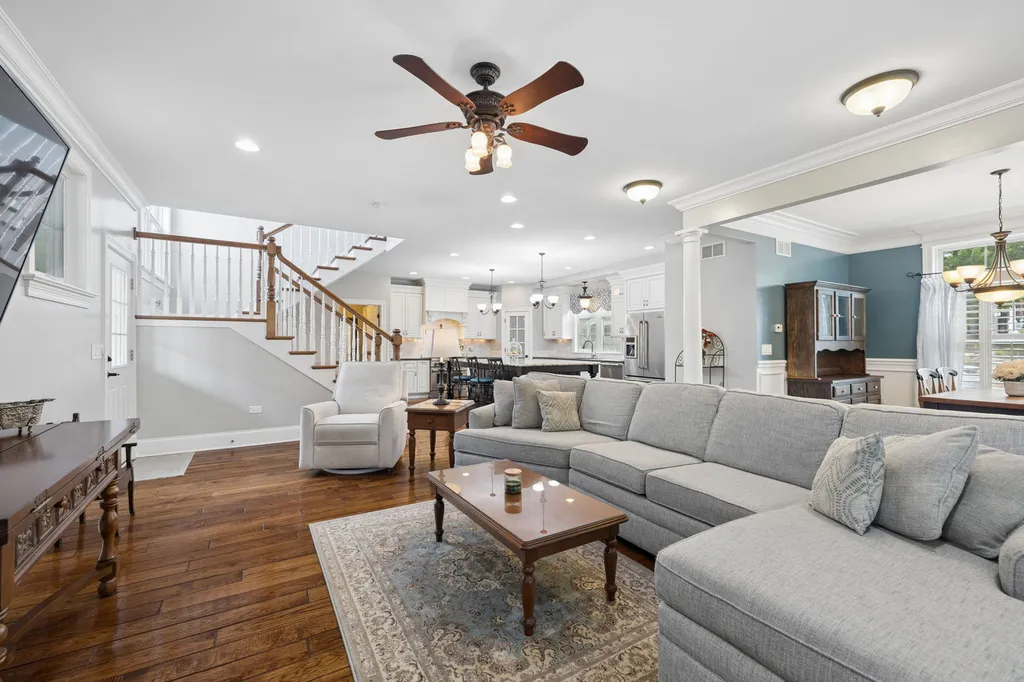 488 South Columbia Street Naperville IL 60540