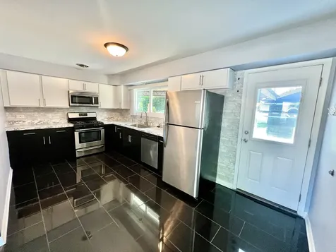 128 East Normandy Drive Addison IL 60101