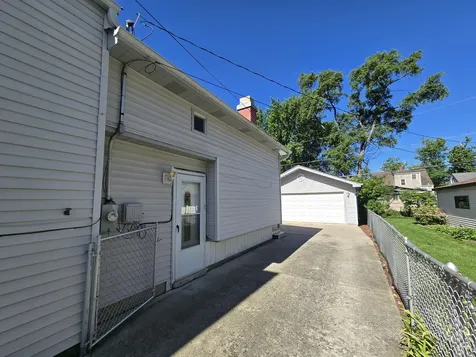 14920 Hamlin Avenue Midlothian IL 60445