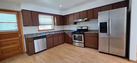9037 North Joey Drive Niles IL 60714