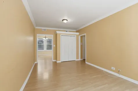 1624 West Farwell Avenue Chicago IL 60626