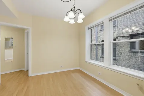 1624 West Farwell Avenue Chicago IL 60626