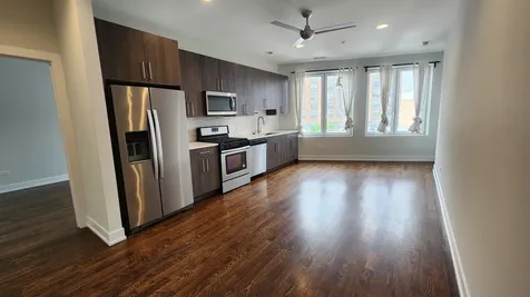 4428 North Sheridan Road Chicago IL 60640