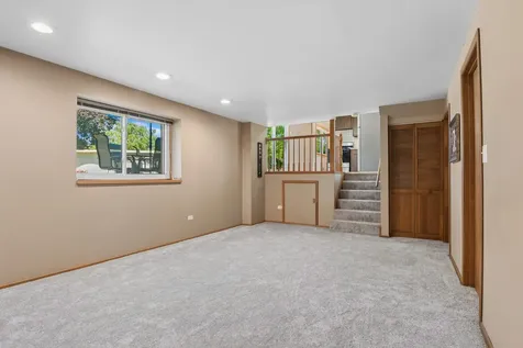 1212 Rose Court Bartlett IL 60103