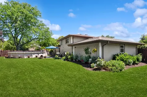 1212 Rose Court Bartlett IL 60103
