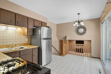 1212 Rose Court Bartlett IL 60103