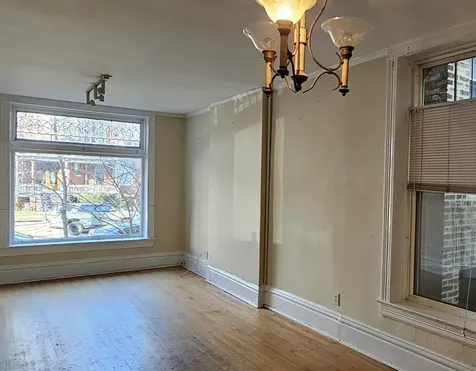 3639 North Greenview Avenue Chicago IL 60613