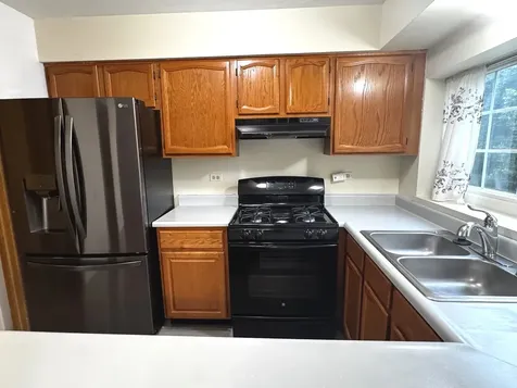 1404 West Sapphire Drive Hoffman Estates IL 60192