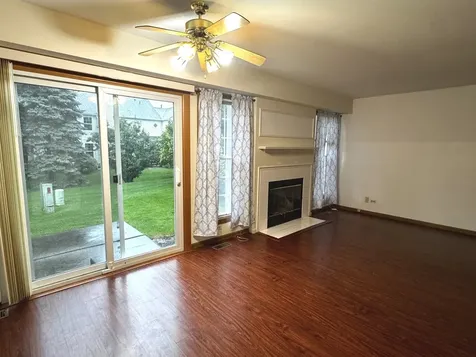 1404 West Sapphire Drive Hoffman Estates IL 60192