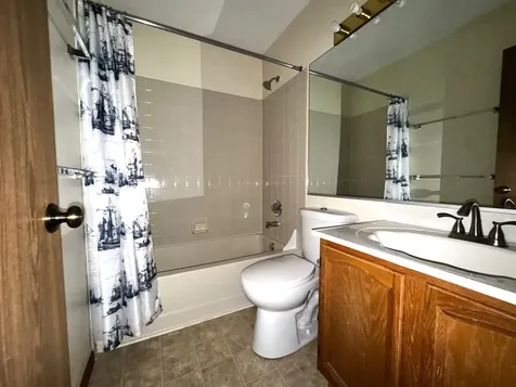 1404 West Sapphire Drive Hoffman Estates IL 60192