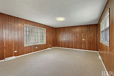 916 Chestnut Street Waukegan IL 60085