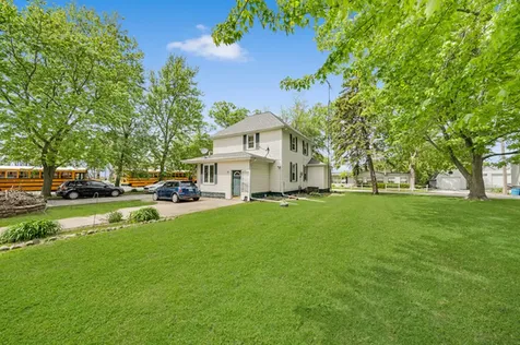 5172 East Center Street Bourbonnais IL 60914