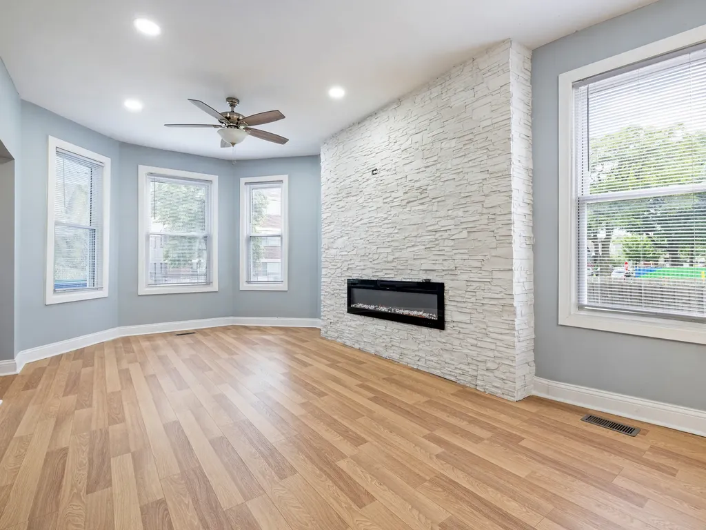 6350 South Wood Street Chicago IL 60636