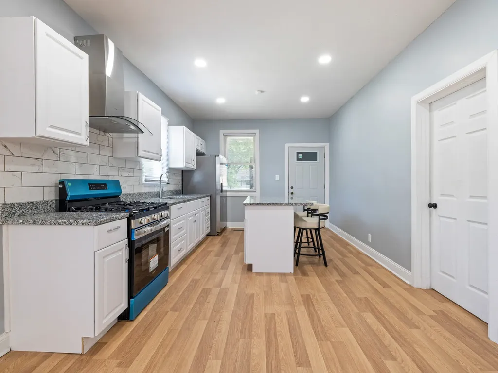 6350 South Wood Street Chicago IL 60636